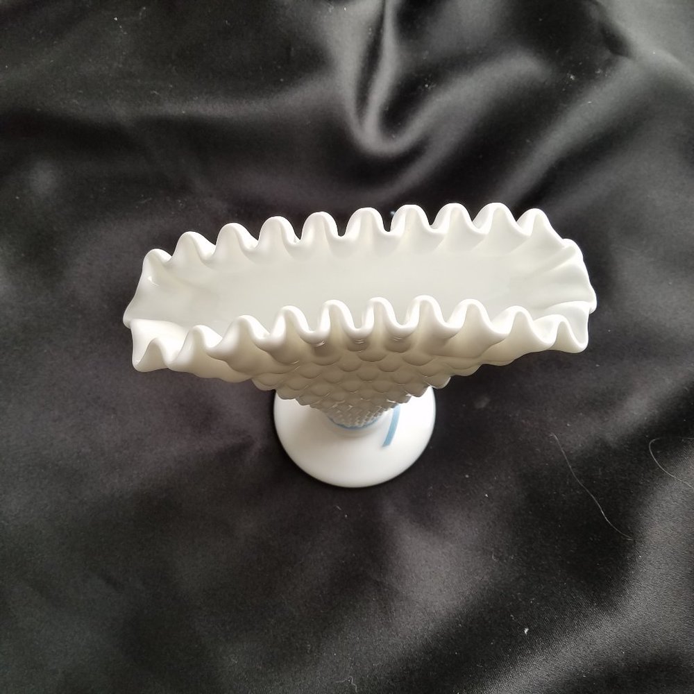 Fenton Hobnail Milk Glass 6" Fan Vase - Picture 2 of 6